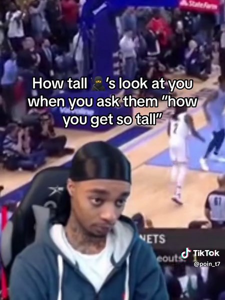 No way people actually expect an answer for that💀 #poin_t7 #flightreacts