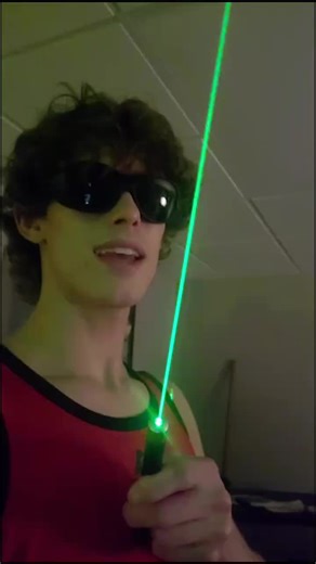 cheap laser pointers bought online are very dangerous!! be careful with these things. #tiktokpartner #learnontiktok #laser #scienceexperiments