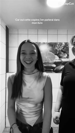 Vidéos de wlw_🏳️‍🌈👩🏻‍❤️‍💋‍👩🏻 (@alicia_b_modele) avec son original - أنس 🫀