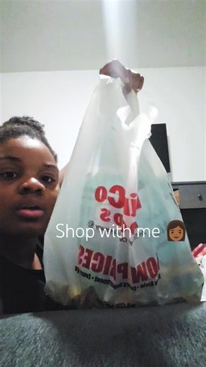 Winco grocery shopping 🛒haul as a 20 yr old single mom of 1 #singlemomvlogs #momlife