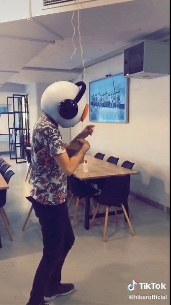 Hibert enters the real world on his daliy gem hunt! #gaminglife #hiber #gaming #hiberworld