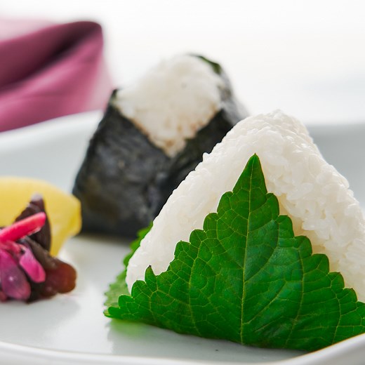 Tuna Mayo Onigiri Rice Ball Recipe (ツナマヨおにぎり)