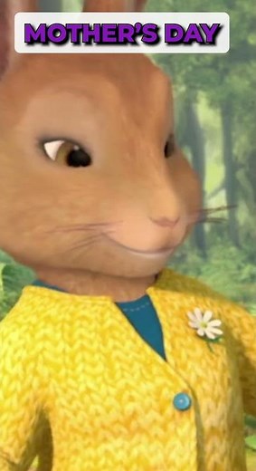 Mother's Day hugs! ❤️🤗🐰🥰 Mother's Day with Peter Rabbit! #PeterRabbit #MothersDay #Shorts