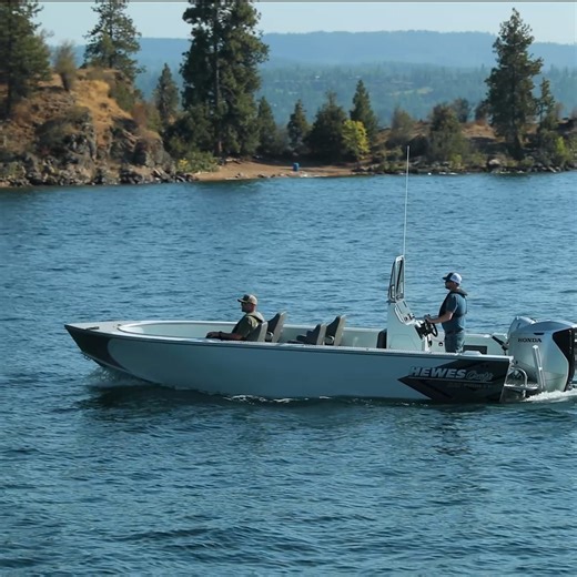 Hewescraft Boats | It’s time to chart your own course. The Center Console Pioneer delivers clear sightlines, open deck space, and Hewescraft’s proven... | Instagram
