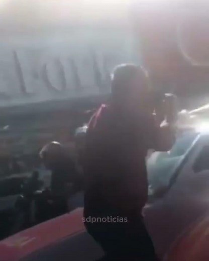 📢 Filtran videos de una pelea de Alfredo Adame en la calle, pero ahora hasta apaleado 😮‍💨 fue
