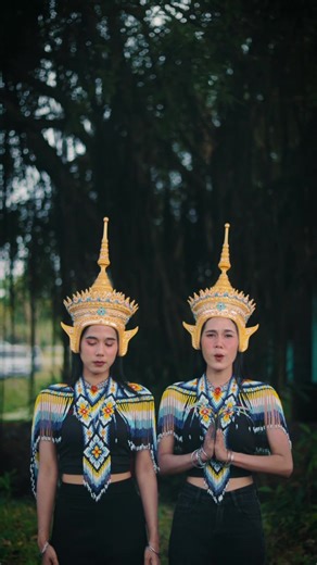 ช่วยลูกด้วยหนา ครูหมอโนราห์ 🙏🏻 #ครูหมอโนราห์ #ฟลุ๊คเฟิร์น #คู่แฝด