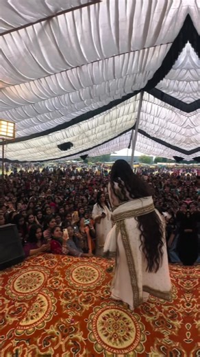 𝐔𝐤𝐚𝐬𝐡𝐚 𝐆𝐮𝐥 𝐀𝐬𝐡𝐫𝐚𝐟 (ɢᴜᴊᴊᴀʀ) 🇵🇰 on Instagram: "Tere Pyar Vich Jhalli AAn | Remix | #ukashagul #viral #trending #happy"