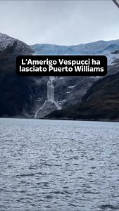 La nave scuola Amerigo Vespucci sta percorrendo il Canale di Beagle, per portarsi nuovamente nello Stretto di Magellano e rientrare a Punta Arenas. A bordo del veliero ci sono anche gli inviati di Sky TG24 che ci raccontano qualche curiosità anche sul colore blu berillo | Sky tg24