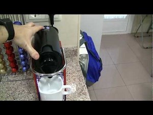 Nespresso Pixie Krups: Preparacion cafe. Español