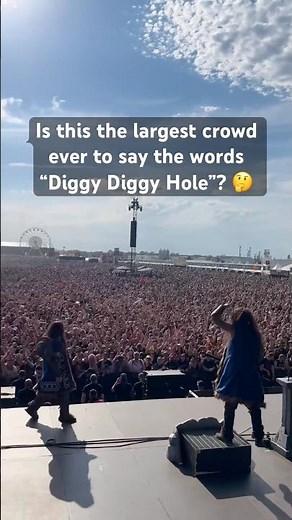 Is this the largest crowd ever to say the words “Diggy Diggy Hole”? 🤔