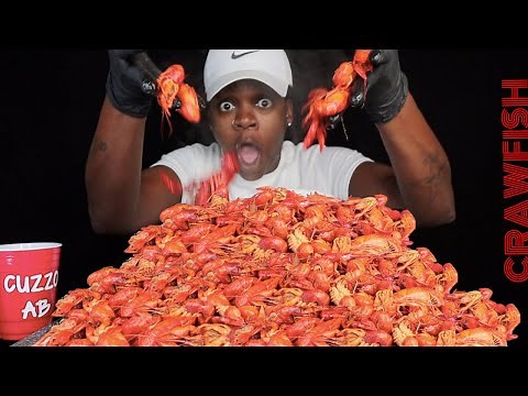 SPICY LOUISIANA CRAWFISH BOIL MUKBANG | HOW TO EAT CRAWFISH