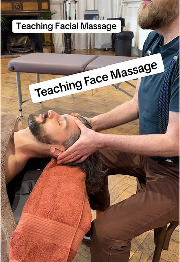 Teaching Face Massage Techniques for Beginners
