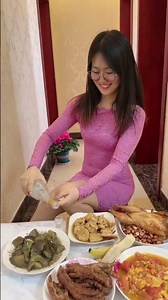 What is "Year" in Chinese culture? Wealth or poverty, go back home for the Spring Festival.