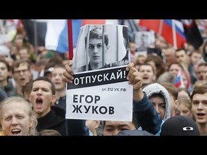 Thousands defy crackdown in Moscow's biggest protest for years