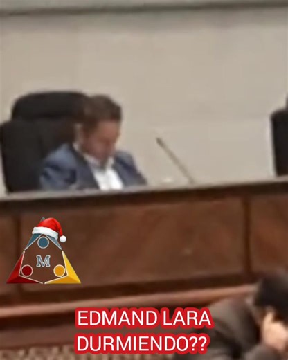 El diputado Daniel Alcalá de Libre publicó estas imágenes donde asegura que el Vicepresidente se quedó dormido en la sesión de elección de vocales al TSE. #miscelaneosmagazine | Miscelaneos Magazine