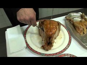Découpe de volaille rôtie