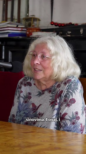 Dinka nije računala da će kuća ikad biti njezina. Njezin brat je imao tragične događaje sa svojom djecom, koja više nisu živa. Kad je otac umro, brat je rekao: