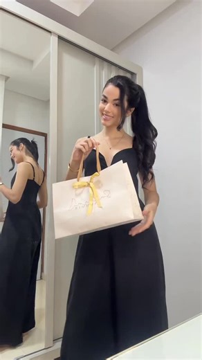 Ana Júlia Modesto on Instagram: "Look @safira_summer 🤎"