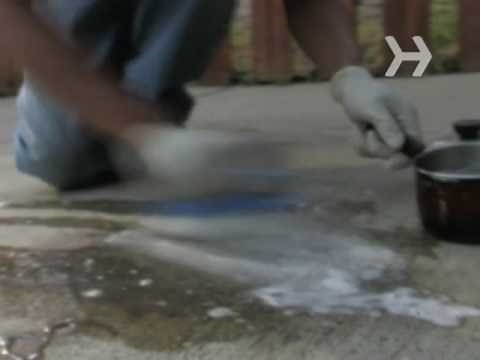 How to Get Grease off a Concrete Driveway