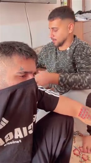 afshin_fadam on Instagram‎: "اوازهای معده ای😂 #افشین_فدا #طنز #خنده #فان #اکسپلور"‎