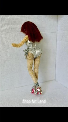 celebrity doll with pipe cleaner-DIY #handmadedoll #jeniferlopez