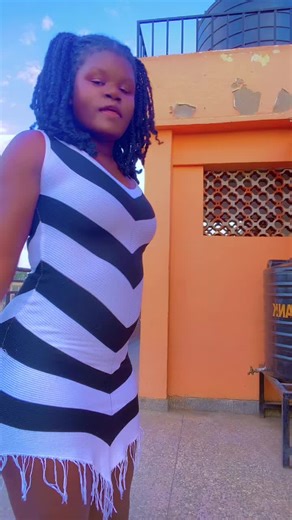 mayadimplesbackupaccount (@mayadimplesbackupaccount)’s video of Maya In Front Of Mirror