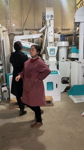 29K views · 311 reactions | capacity :20000kg/per day ,produce high quality beautiful polished rice ,automatic and complete set rice husker&huller machine for business #ricemillbusiness #completesetricemill #ricehusker #ricemill | Backbone machinery | Facebook