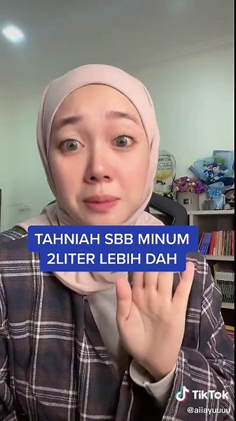 Replying to @nisnisnisniszu thankyou for asking sister 🥰 tahniah dah minum 2 Liter 👏🏻