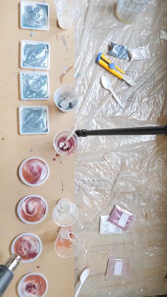 The making of epoxy coasters 😍 #epoxy #epoxycoasters #epoxyart #fyp #foryoupage #epoxyresin #coaster #handmadegifts #calgary #handmadecraft