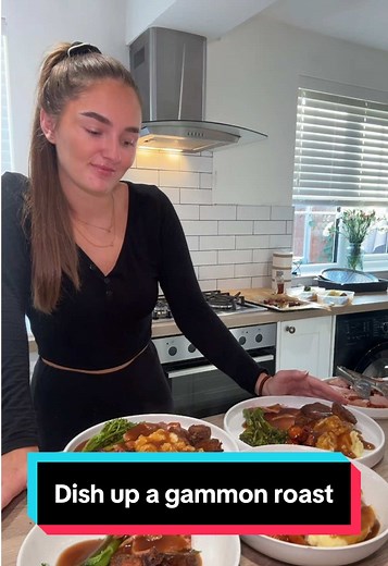 Dish up a gammon roast dinner with us 🥰❤️ #dinnerwithme #dinner #foodtok #foryoupagе #fyp