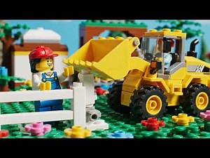 🚜 Tractor Helps Friends on the Farm ｜ LEGO City Farm Adventure 🌾🐮