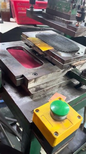 Automatically wrapping eyewear #machine