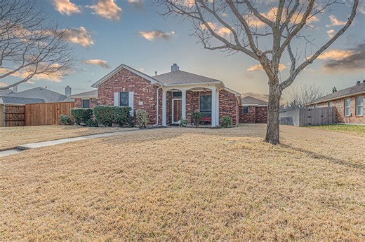 2812 Preston Creek, Mesquite, TX 75181 - MLS 21192204 - Coldwell Banker