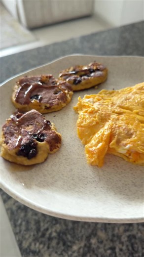 Pancakes rápidos y hábitos saludables para la salud hormonal