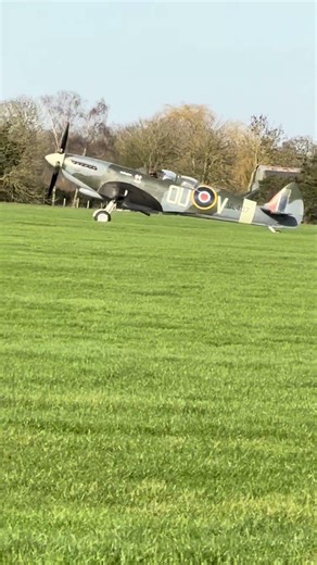 Legendary Spitfire ML407 #supermarinespitfire #supermarine #ww2 #merlin #fighter #historicaircraft