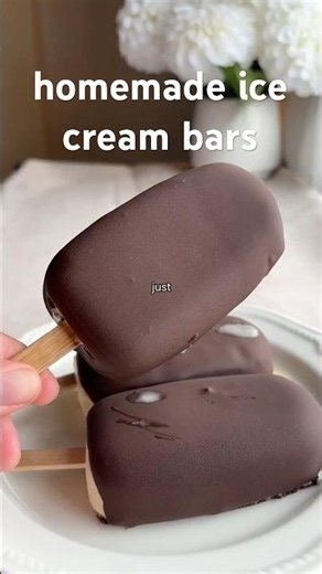 Homemade Ice Cream Bars 🍫: https://glow-diaries.com/homemade-ice-cream-bars/