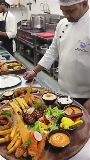 #pahadi Ajj vlog like #cheflife #hotel #nice #mast #super #chef 👍🧑‍🍳