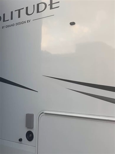 Used 2025 Grand Design Solitude 310 Fifth Wheel for Sale Payments as low as $632/mo. Sale Price $99,997! Call or Text Today! 281-371-7200📍Visit us today or view online https://www.hwhrv.com/product/used-2025-grand-design-solitude-310gk-3452667-5?vidwalkthrough=true Stock# 36334 #holidayworldrv #holidayworldofkaty #aworldofdifference #usedgranddesignrv #usedfifthwheel #rvlife #rvtravel
