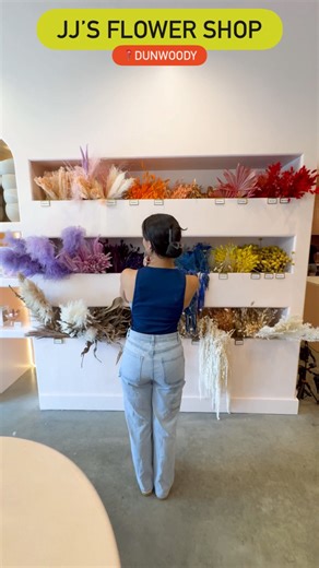 86 reactions | DIY FLOWER SHOPNo special occasion needed! This unique flower shop in Dunwoody has beautiful blooms that you can arrange into your dream bouquet. Their florists can also arrange them for you! So give yourself or someone you love their flowers.️Mon - Sun⏰9 a.m. to 5 p.m. ️FREE PARKINGDunwoody - 4511 Olde Perimeter Way #600 AD #accessatlanta #thingstodoinatlanta #atl #atlanta #HeartofPerimeter #Funwoody #DiscoverDunwoody | Access Atlanta | Facebook