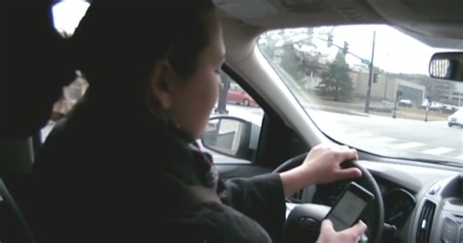 Lawmakers hope to change Missouri's distracted driving law