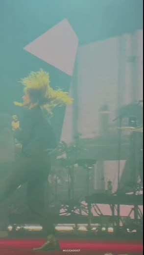 Still Into You - Paramore: Lyrics, Meaning, and Interpretation