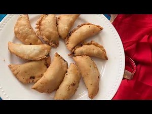 Mawa Gujia Recipe | Holi Sweet Dish