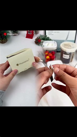 A perfect Christmas gift for kids! Phomemo mini sticker printer