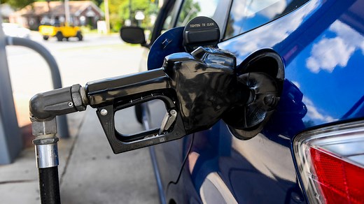 What Is E15 Gas? A Quick Look at the Fuel's Pros and Cons