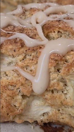 One Apple Turned Into These Amazing Apple Cinnamon Scones