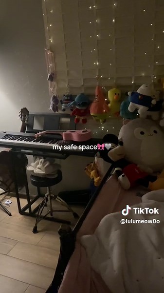 Explore My Hello Kitty Room Tour - Roomy & Safe Space