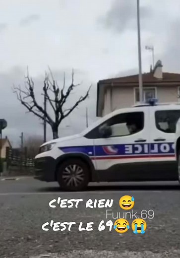 c'est rien 😅c'est le 69 😂😭. #pourtoii #funk #funk69 #69latrick #funkdance #danse #dansechallenge #dansetiktok #pelo #viral