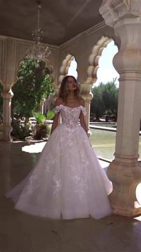 The most beautiful basque waist wedding dress!