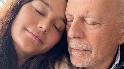 565K views · 9.1K reactions | Bruce Willis' wife, Emma Heming, says she's 'tangled in a web of grief' during the holidays as her husband, Bruce, battles dementia. In an essay on her website, the 47-year-old describes how Christmas has changed in their household since the actor's diagnosis went public in 2022. | Entertainment Tonight | Facebook