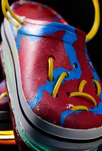 2.8M views · 6.8K reactions | Bring New Energy to Your Favorite Crocs with Clever Refresh Tips | 5-Minute Recycle | Facebook